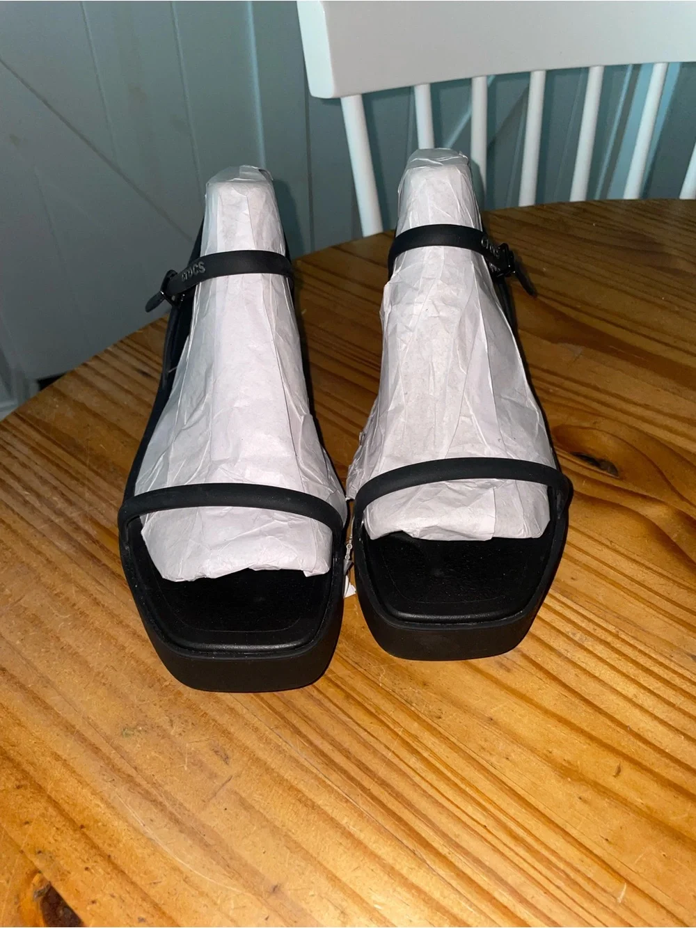 Crocs Miami Platform Y Strap Sandal Black Womens Sz 10 NWT